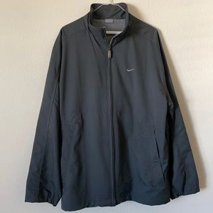 Like new gray Nike windbreaker size:L
